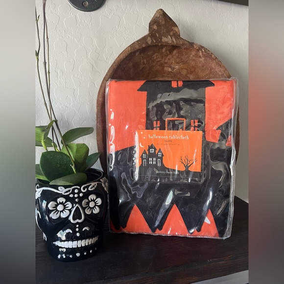 Pottery Barn Kids Haunted Halloween appliqué table cloth NEW - Picture 3 of 7